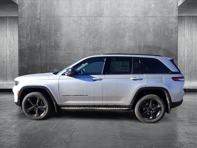 2025 Jeep Grand Cherokee Altitude X photo 2