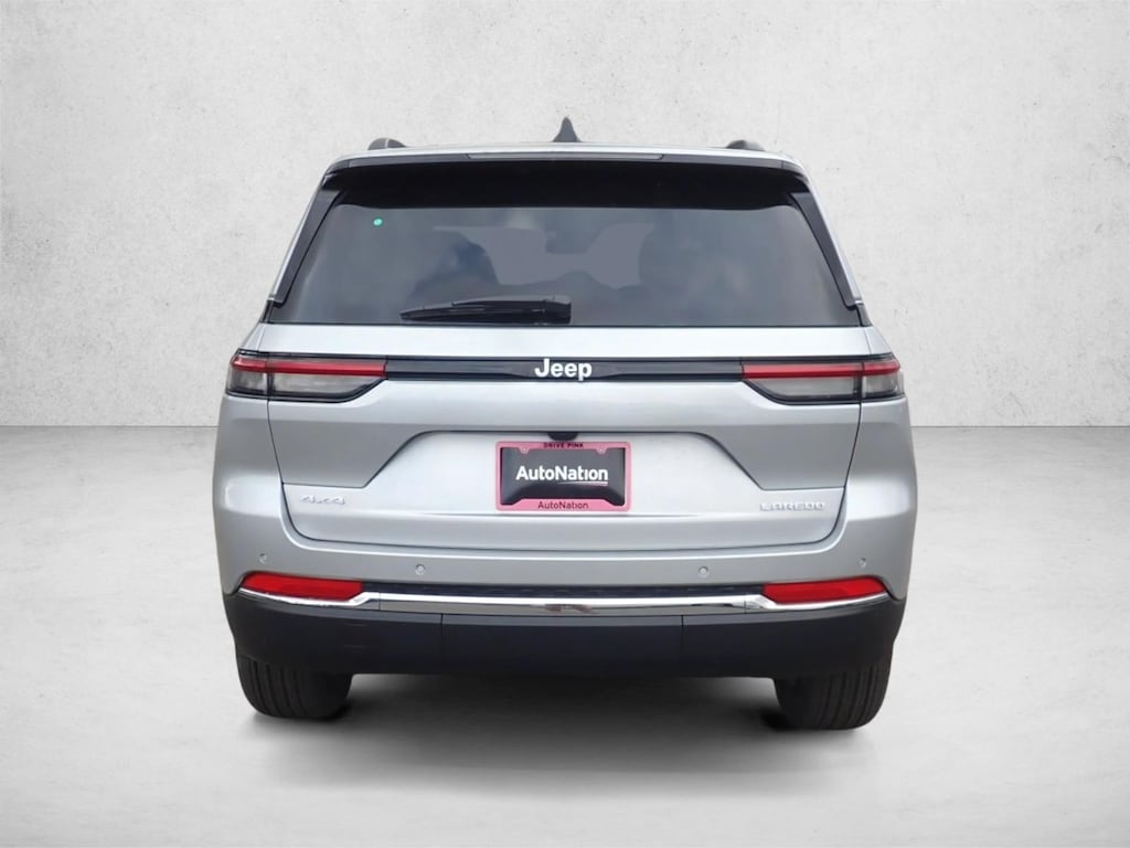 New 2026 Jeep Grand Cherokee Laredo X SUV