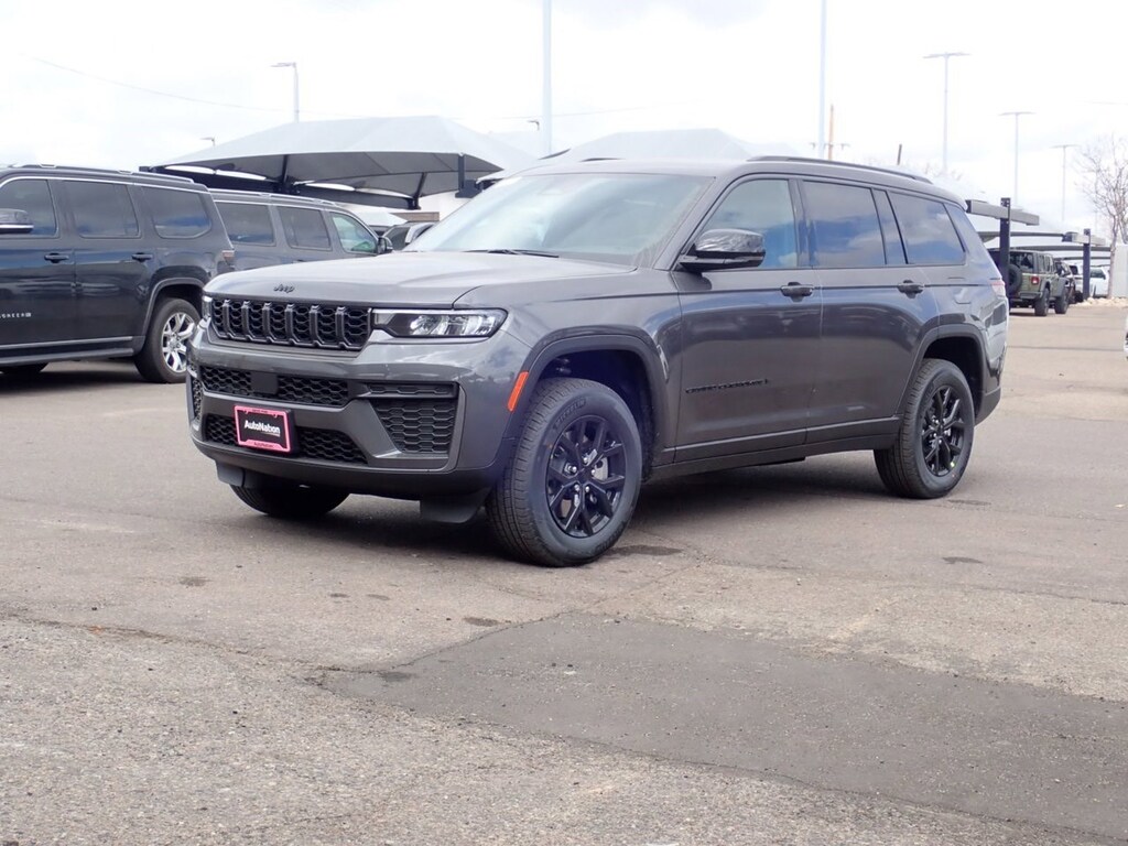 New 2026 Jeep Grand Cherokee Laredo Altitude SUV