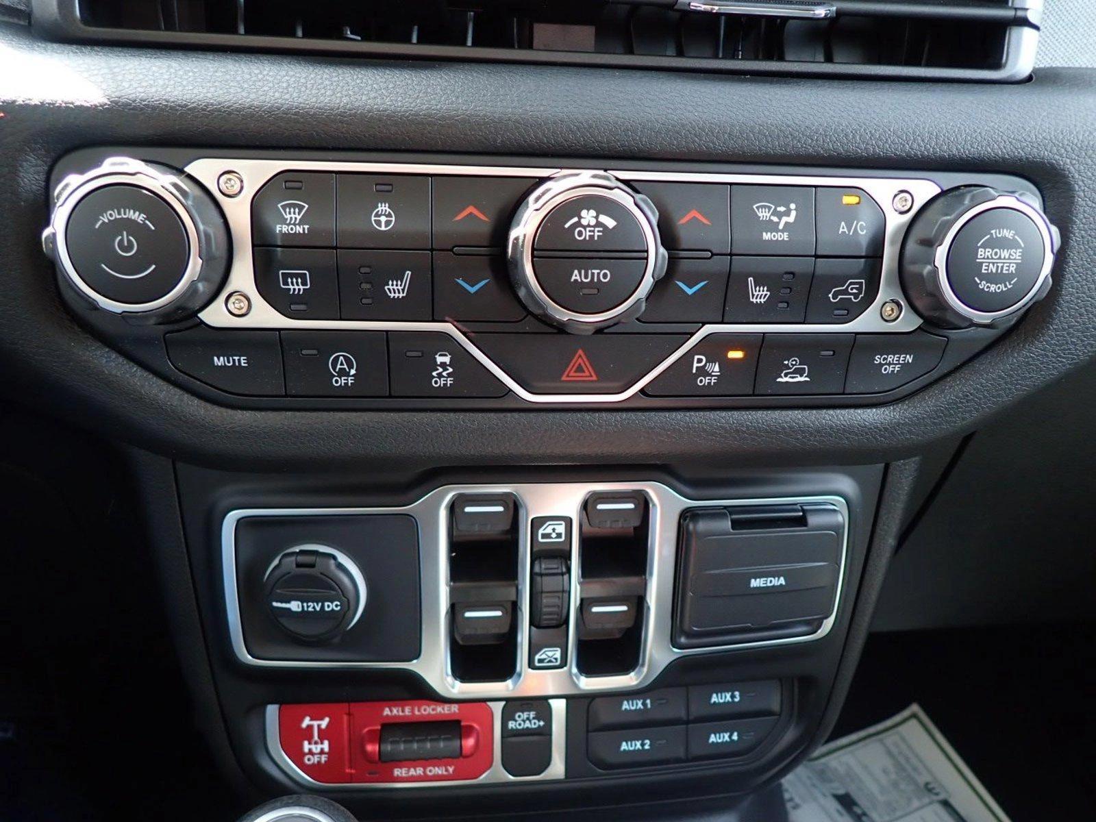 2025 Jeep Gladiator Willys - Photo 16