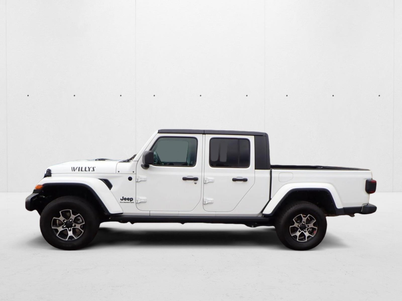 2021 Jeep Gladiator Willys photo 2
