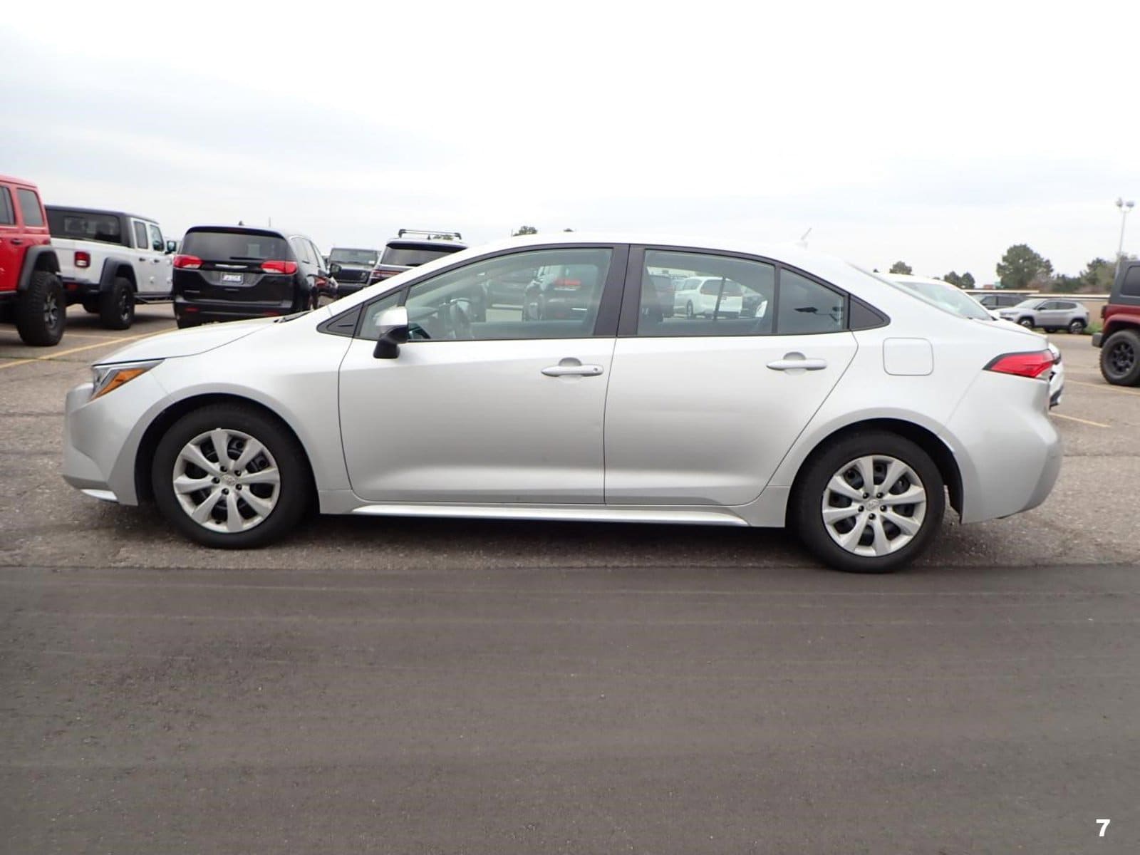 Used 2024 Toyota Corolla LE with VIN 5YFB4MDE3RP108254 for sale in Northfield, Minnesota