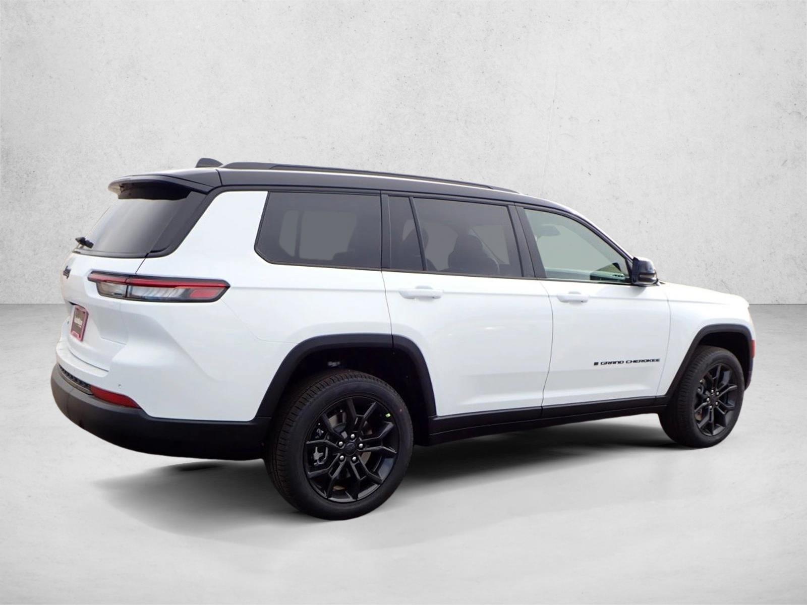 2025 Jeep Grand Cherokee Limited photo 4