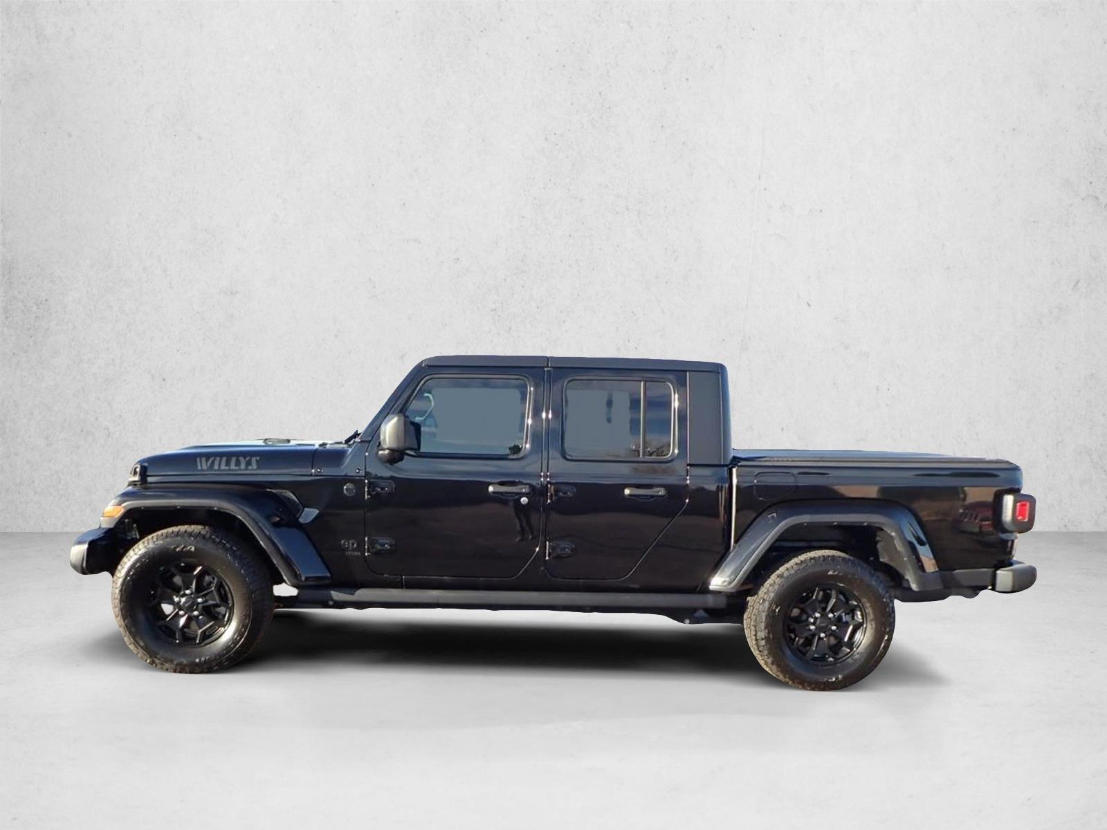 2021 Jeep Gladiator Willys photo 2