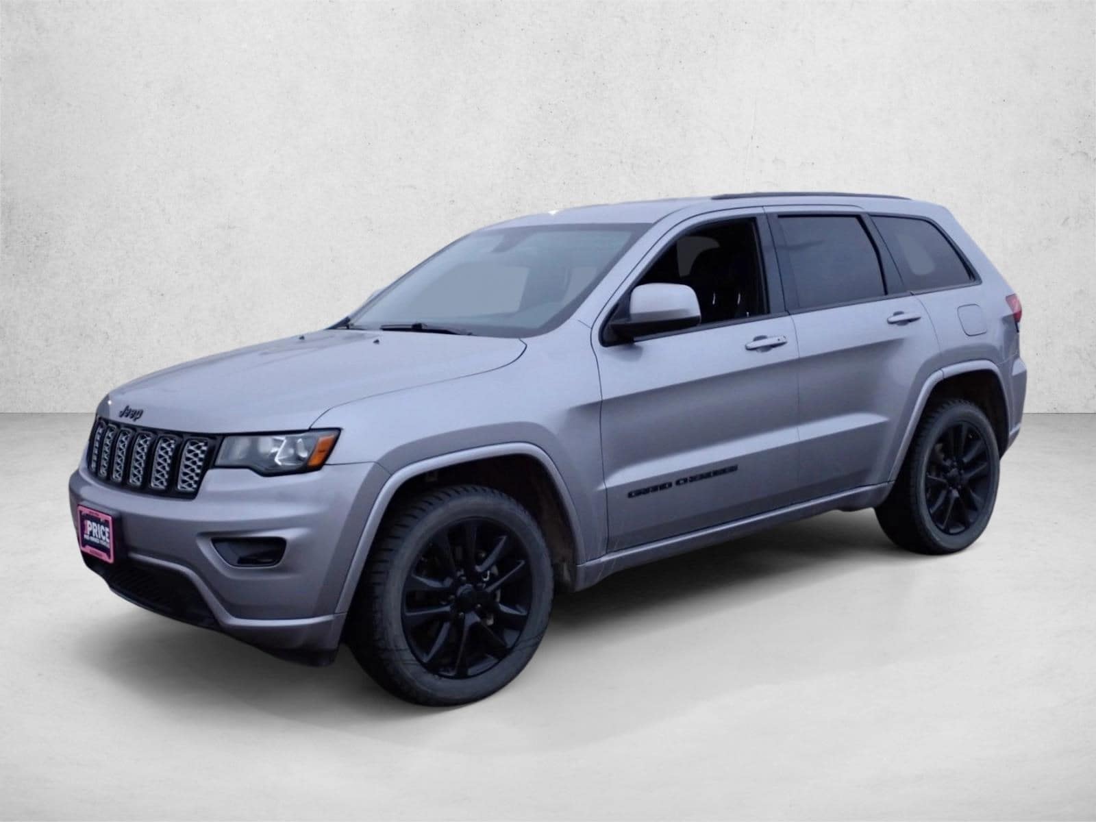 2018 Jeep Grand Cherokee Altitude's photo