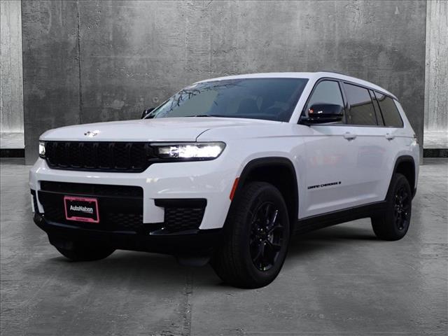 2025 Jeep Grand Cherokee Altitude X photo 2