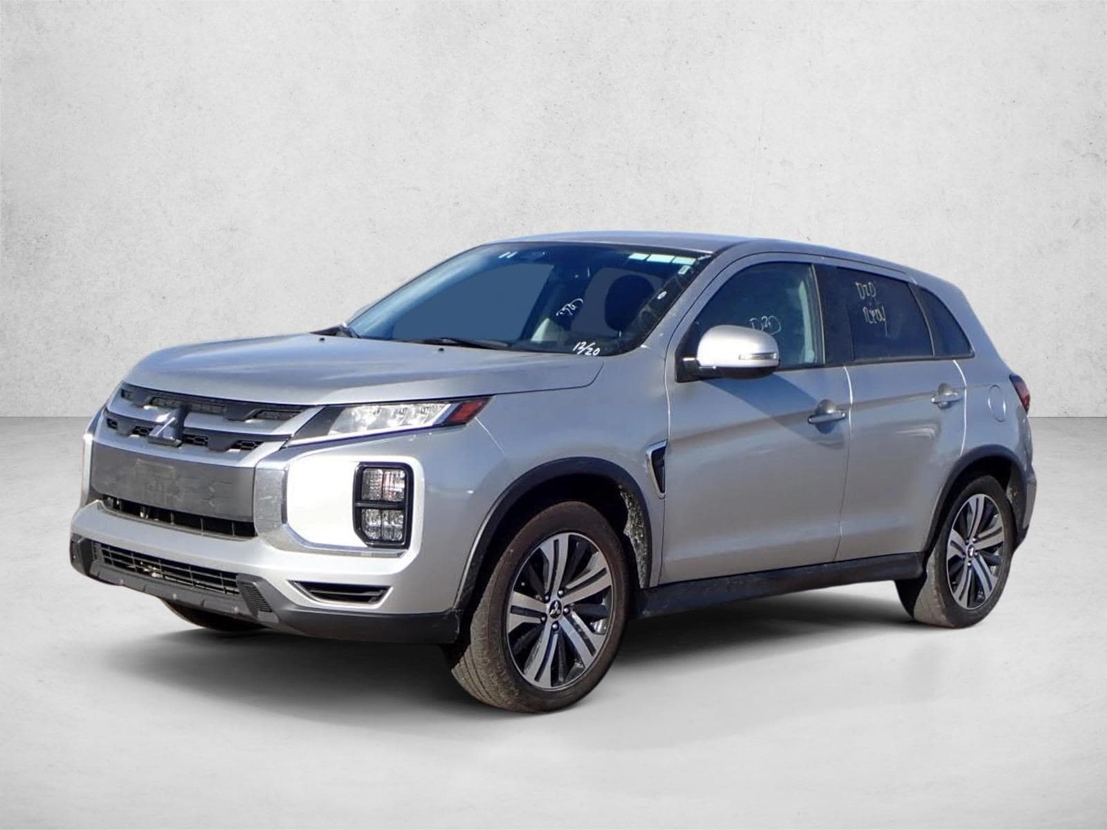 2024 Mitsubishi Outlander Sport SE's photo