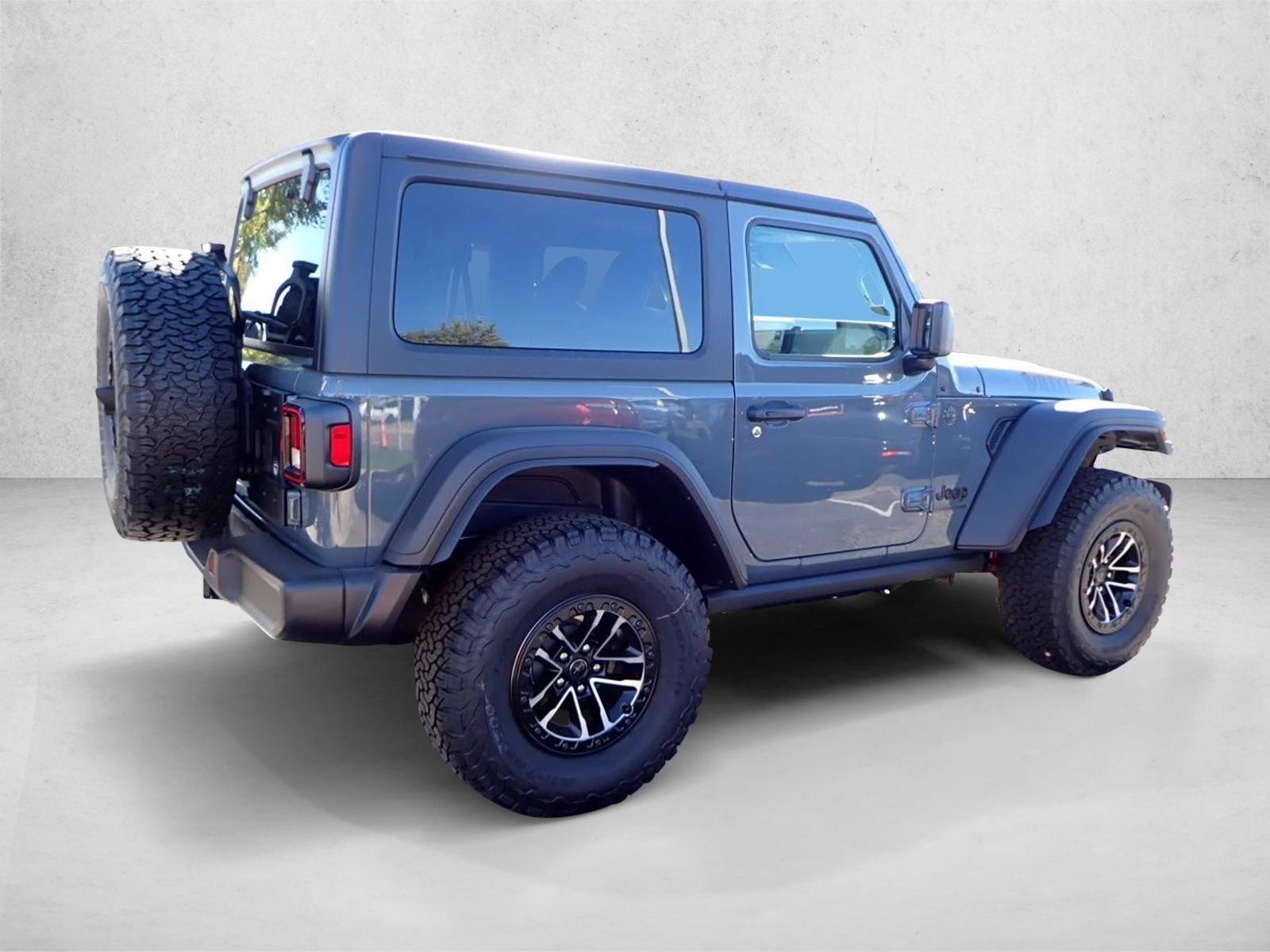 2025 Jeep Wrangler Willys photo 4