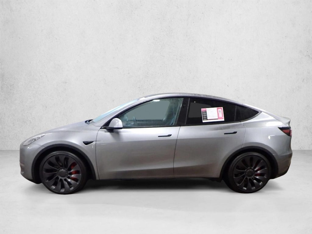 Used 2024 Tesla Model Y Performance Sport Utility