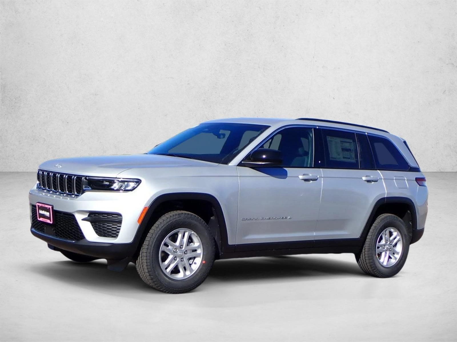 2025 Jeep Grand Cherokee Laredo's photo