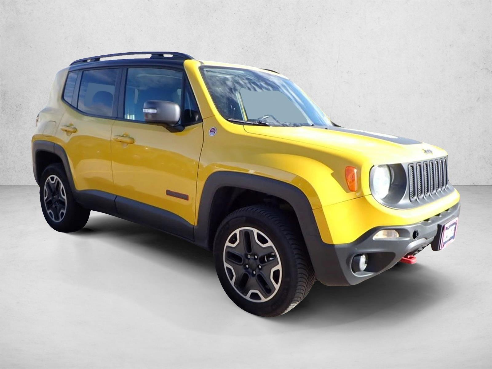 2016 Jeep Renegade Trailhawk Sport photo 3