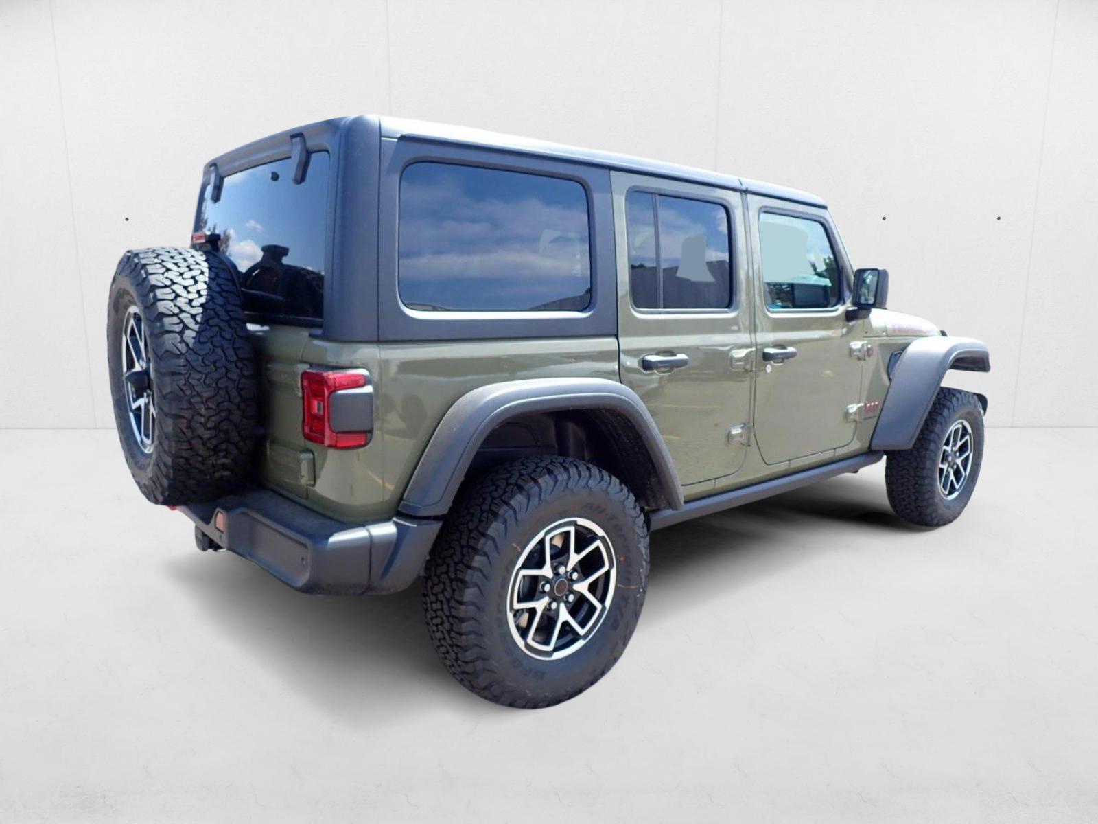 2025 Jeep Wrangler Rubicon photo 4