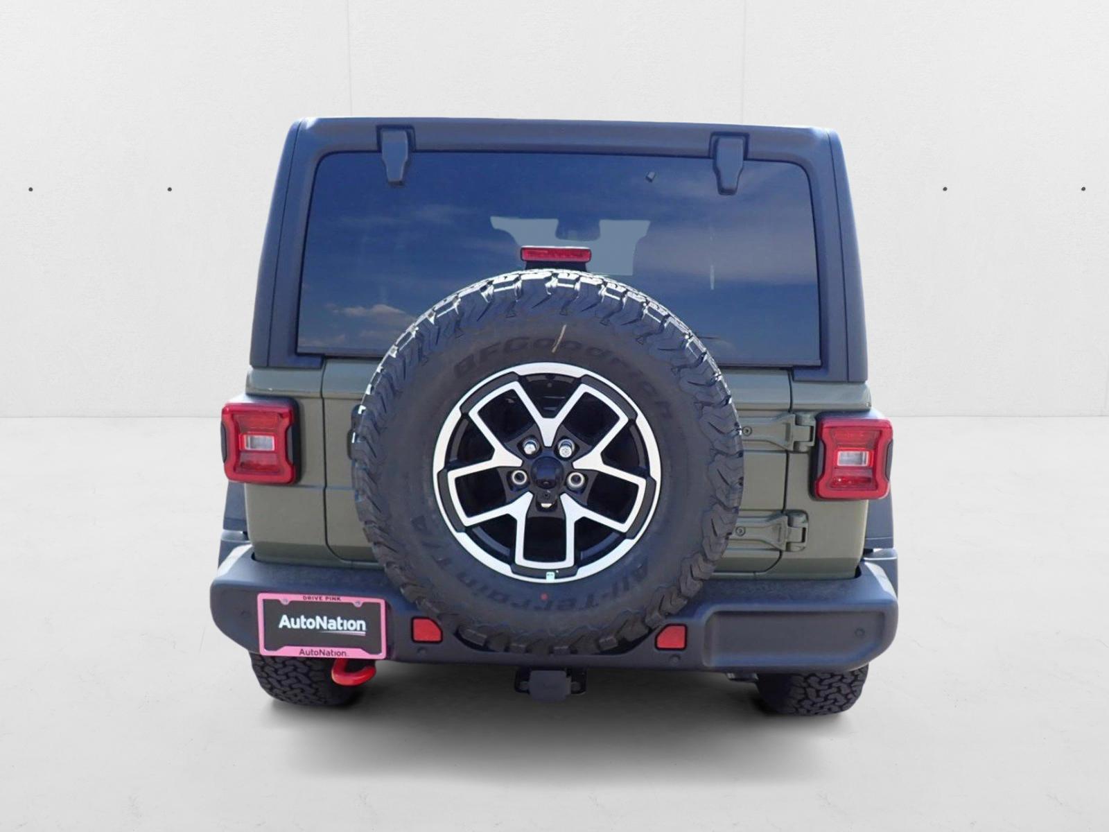 2025 Jeep Wrangler Rubicon photo 3