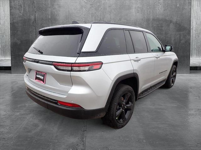 2025 Jeep Grand Cherokee Altitude X photo 4