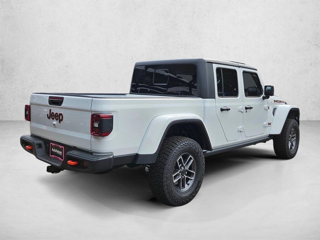 New 2025 Jeep Gladiator Mojave Truck Crew Cab