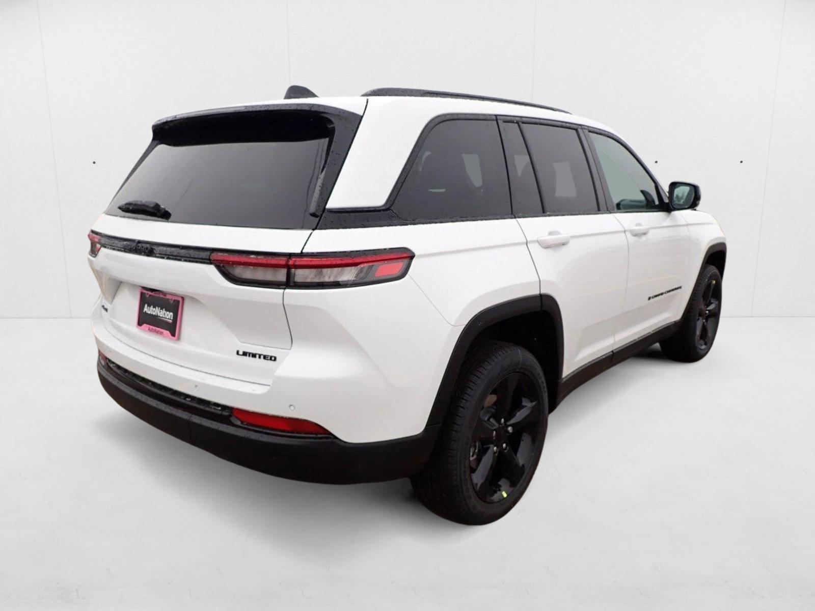 2025 Jeep Grand Cherokee Limited photo 4