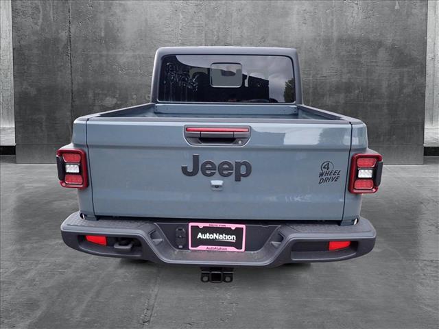 2025 Jeep Gladiator Willys photo 3