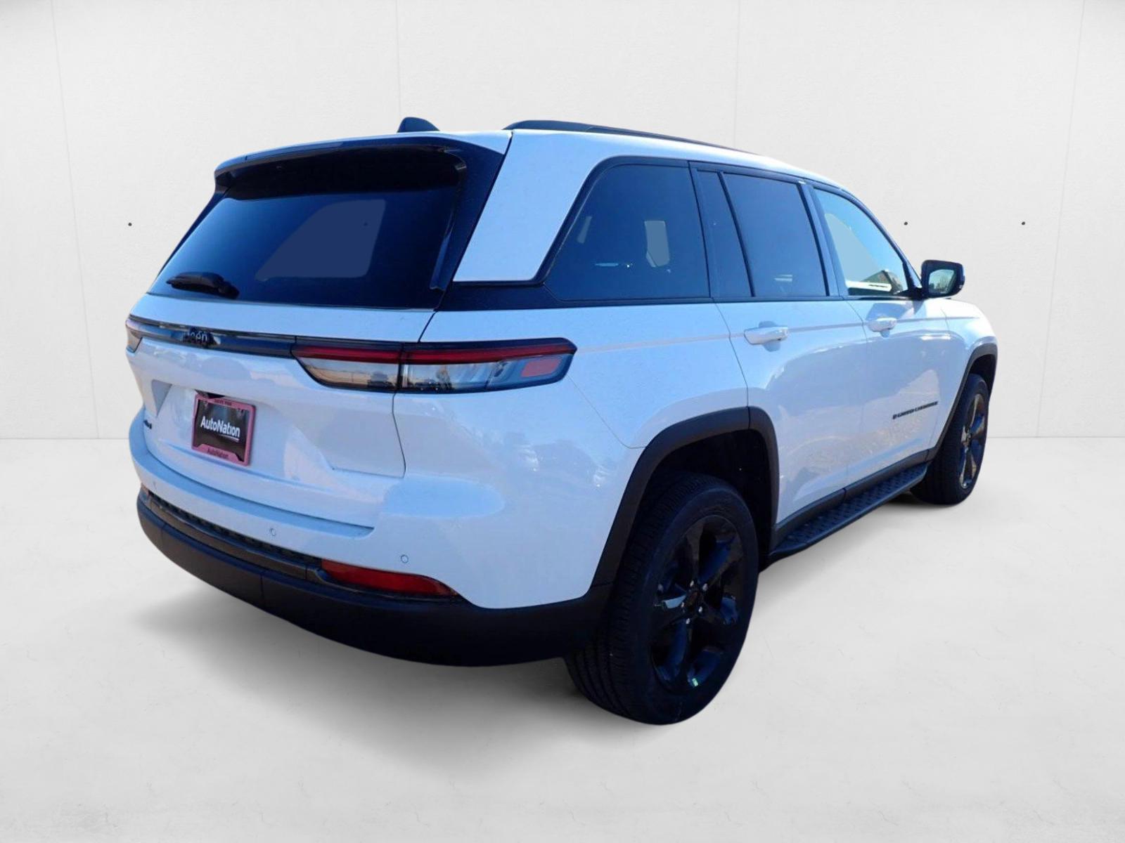 2025 Jeep Grand Cherokee Altitude X photo 4