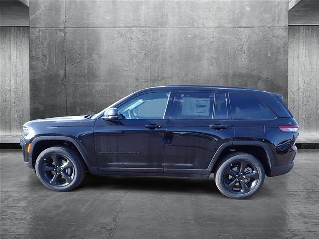 2025 Jeep Grand Cherokee Altitude X photo 2