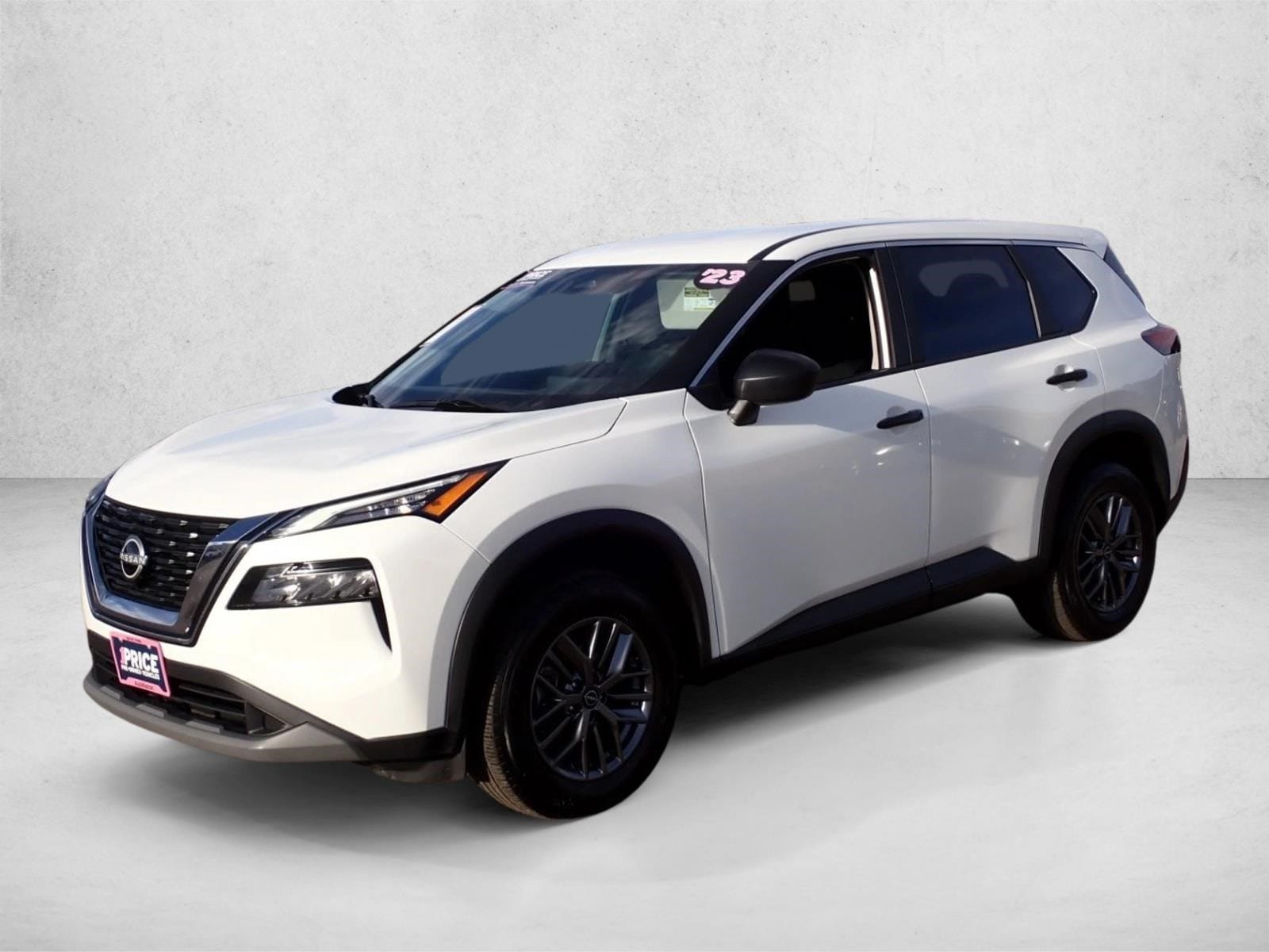 2023 Nissan Rogue S's photo