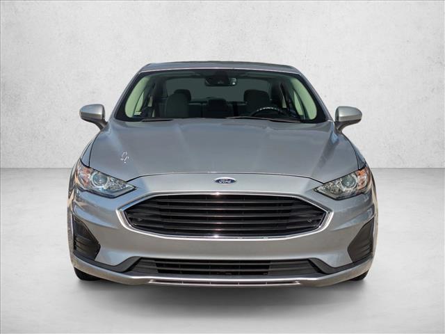 2020 Ford Fusion S photo 2