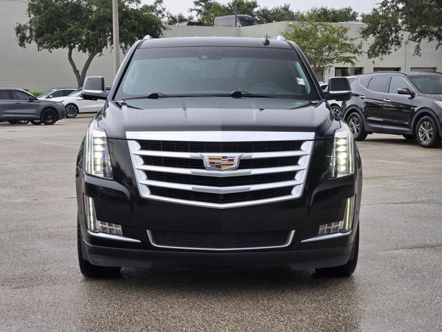 2019 Cadillac Escalade Premium Luxury photo 2