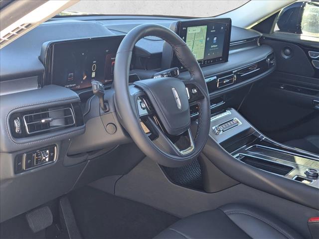 2025 Lincoln Aviator Premiere photo 3