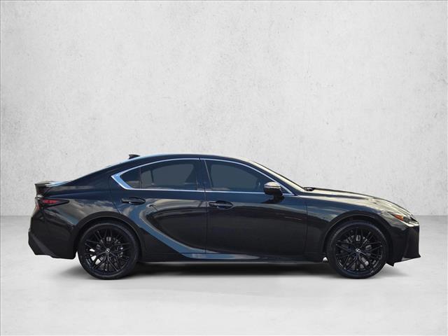 2021 Lexus IS 300 photo 4