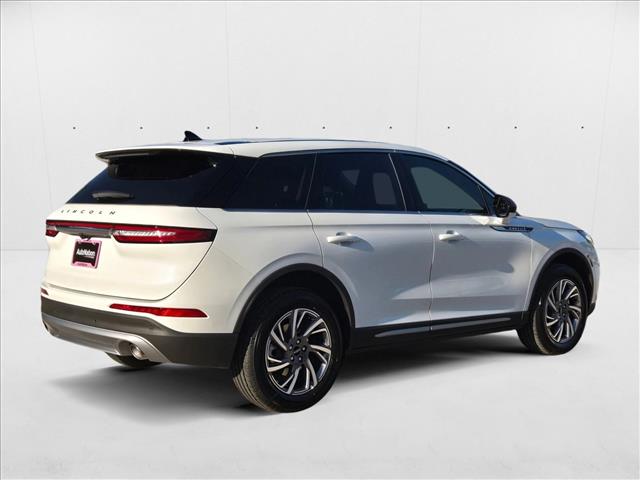 2025 Lincoln Corsair Premiere photo 2