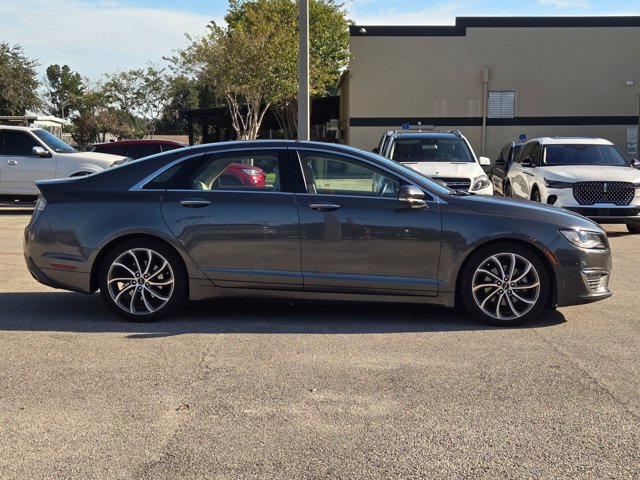 2019 Lincoln MKZ Reserve photo 4