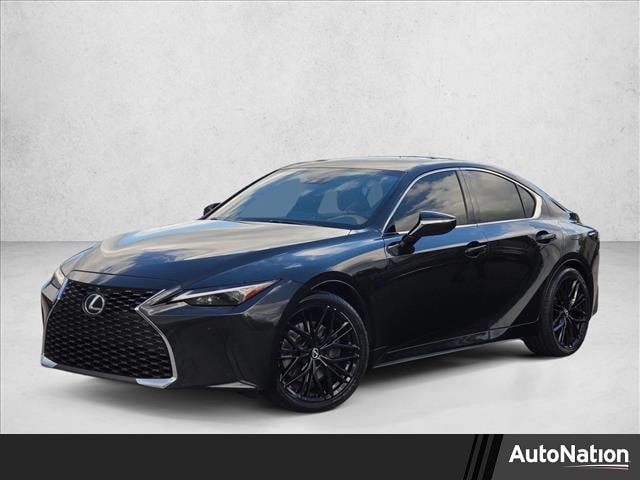 2021 Lexus IS 300's photo