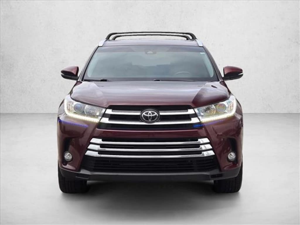 Used 2018 Toyota Highlander Limited V6 SUV