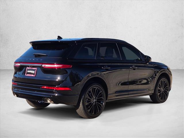 2026 Lincoln Corsair Premiere photo 2