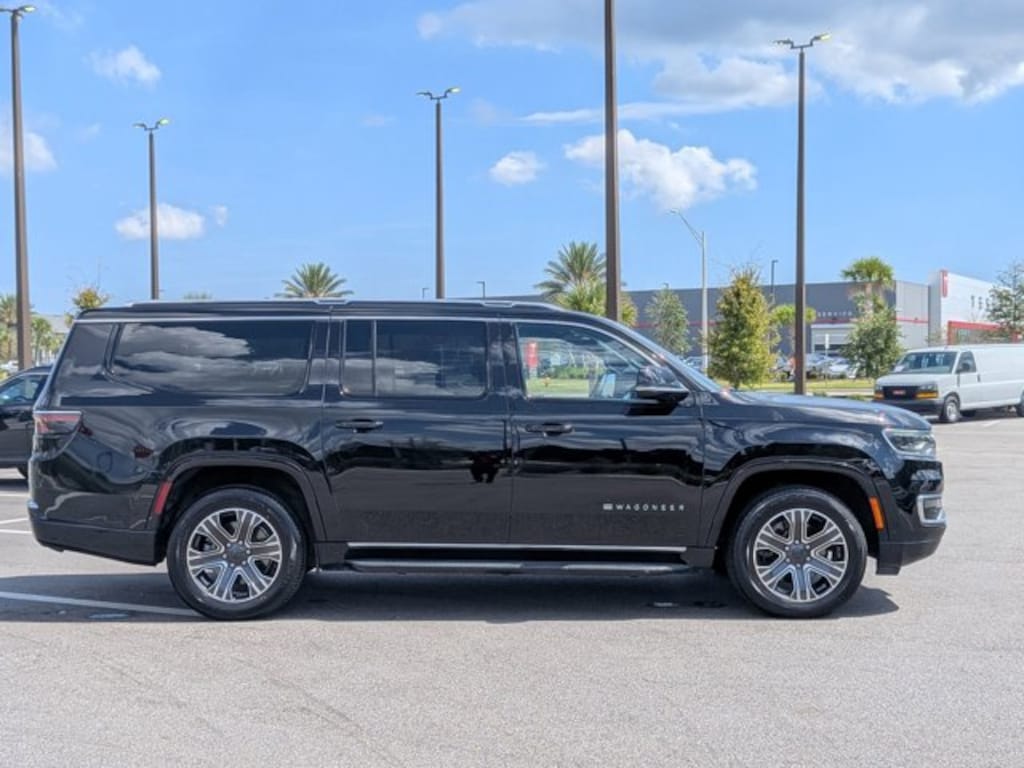 Used 2024 Jeep Wagoneer L Series II SUV