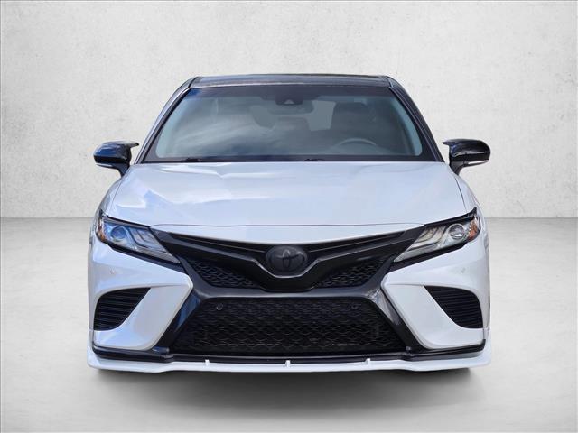 2018 Toyota Camry XSE photo 2