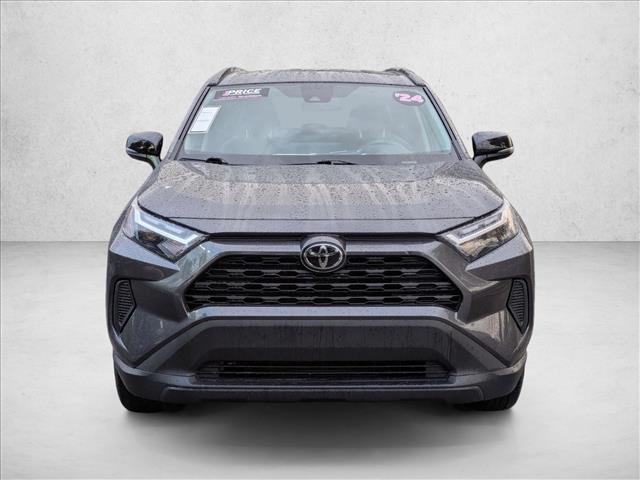 2024 Toyota RAV4 XLE photo 2