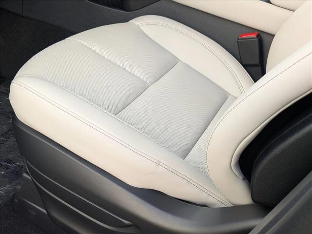 2025 Lincoln Aviator Premiere photo 3