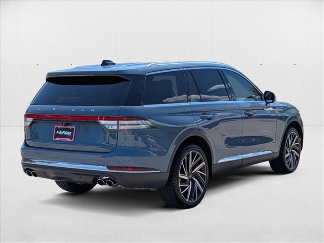 2025 Lincoln Aviator Reserve photo 2