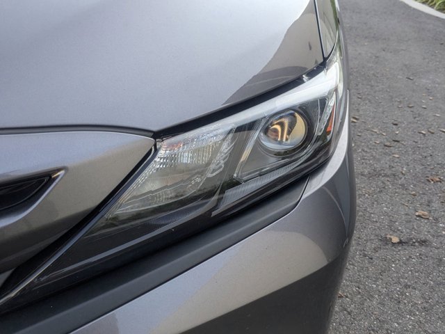 2023 Toyota Camry SE photo 2