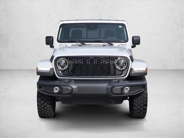2024 Jeep Gladiator Sport photo 2