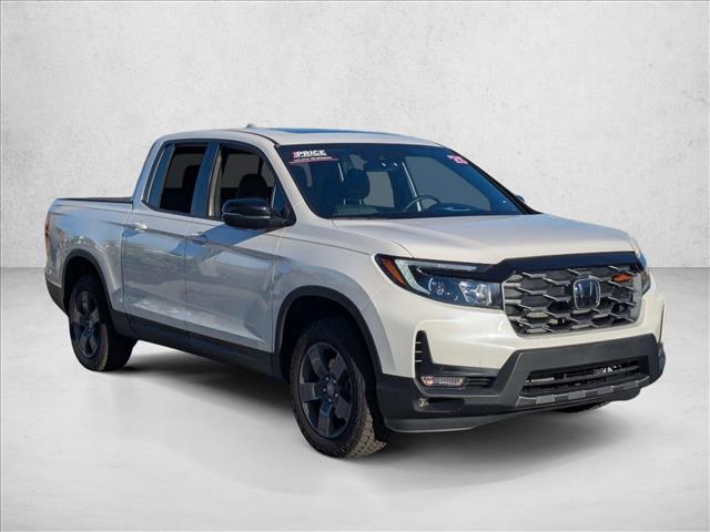 2025 Honda Ridgeline TrailSport photo 3