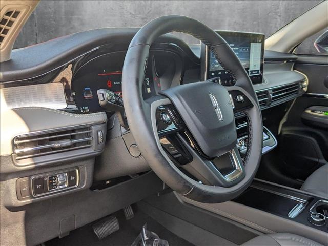 2025 Lincoln Corsair Premiere photo 3
