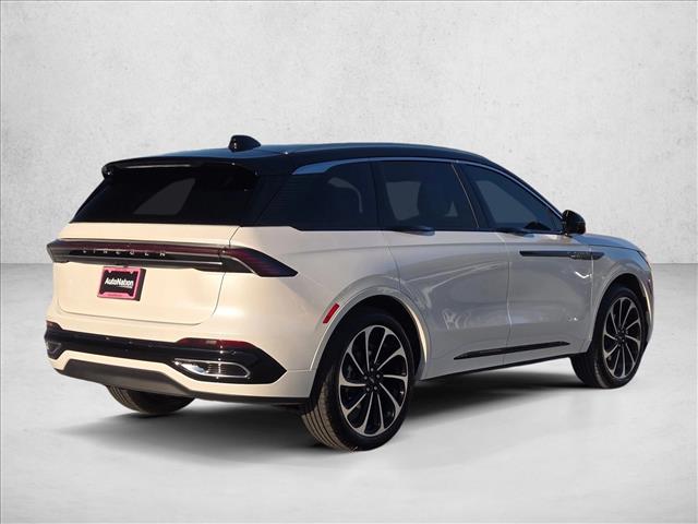 2026 Lincoln Nautilus Black Label photo 2