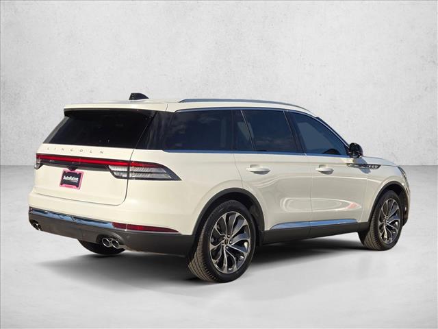 2025 Lincoln Aviator Premiere photo 2