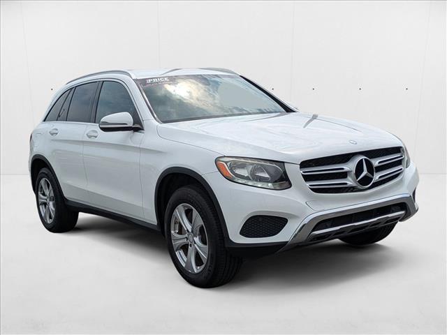 2017 Mercedes Benz GLC 300 photo 3