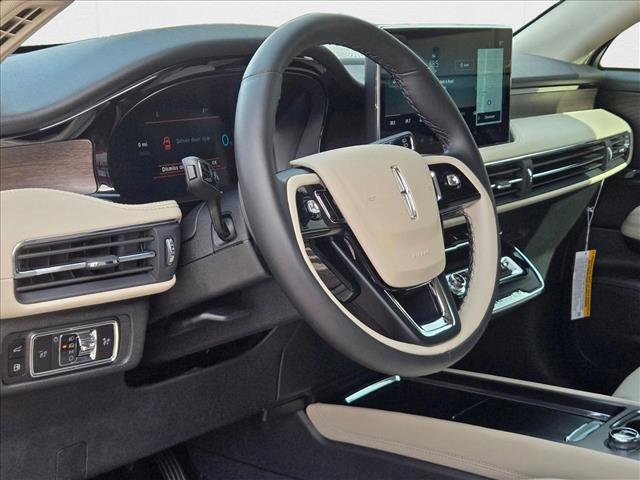 2025 Lincoln Corsair Grand Touring photo 2