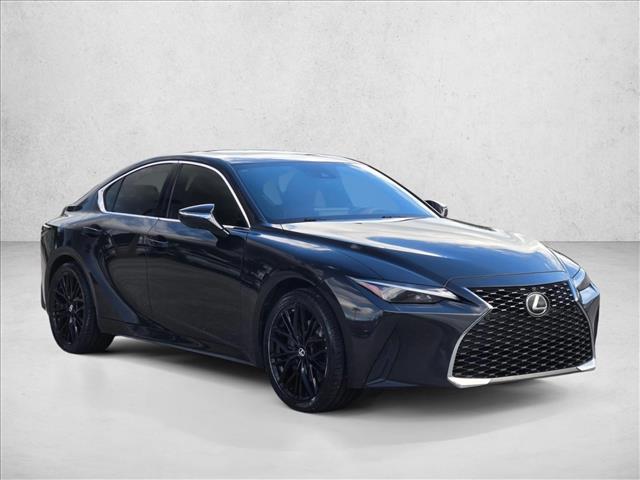 2021 Lexus IS 300 photo 3