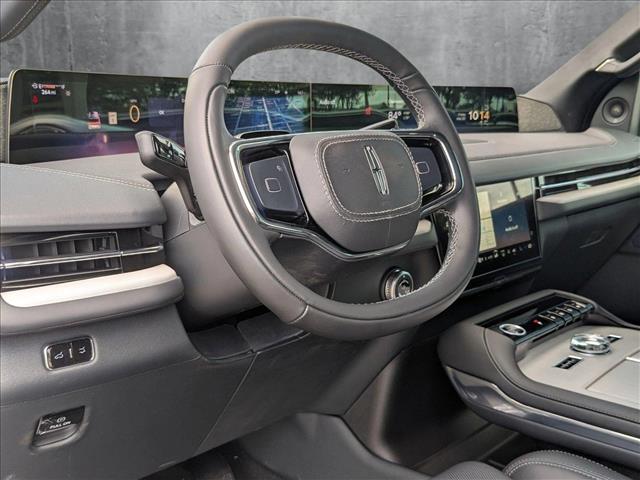 2025 Lincoln Navigator Reserve photo 3