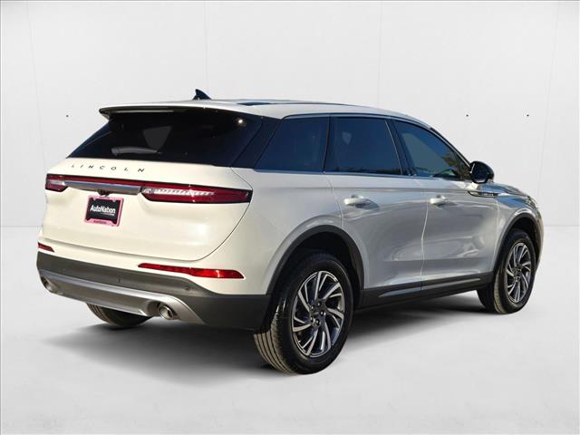 2025 Lincoln Corsair Premiere photo 2
