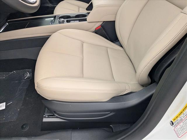 2025 Lincoln Corsair Grand Touring photo 4